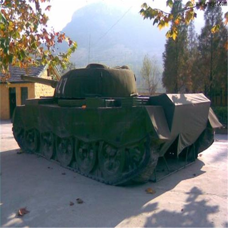 松山湖管委会大型充气坦克